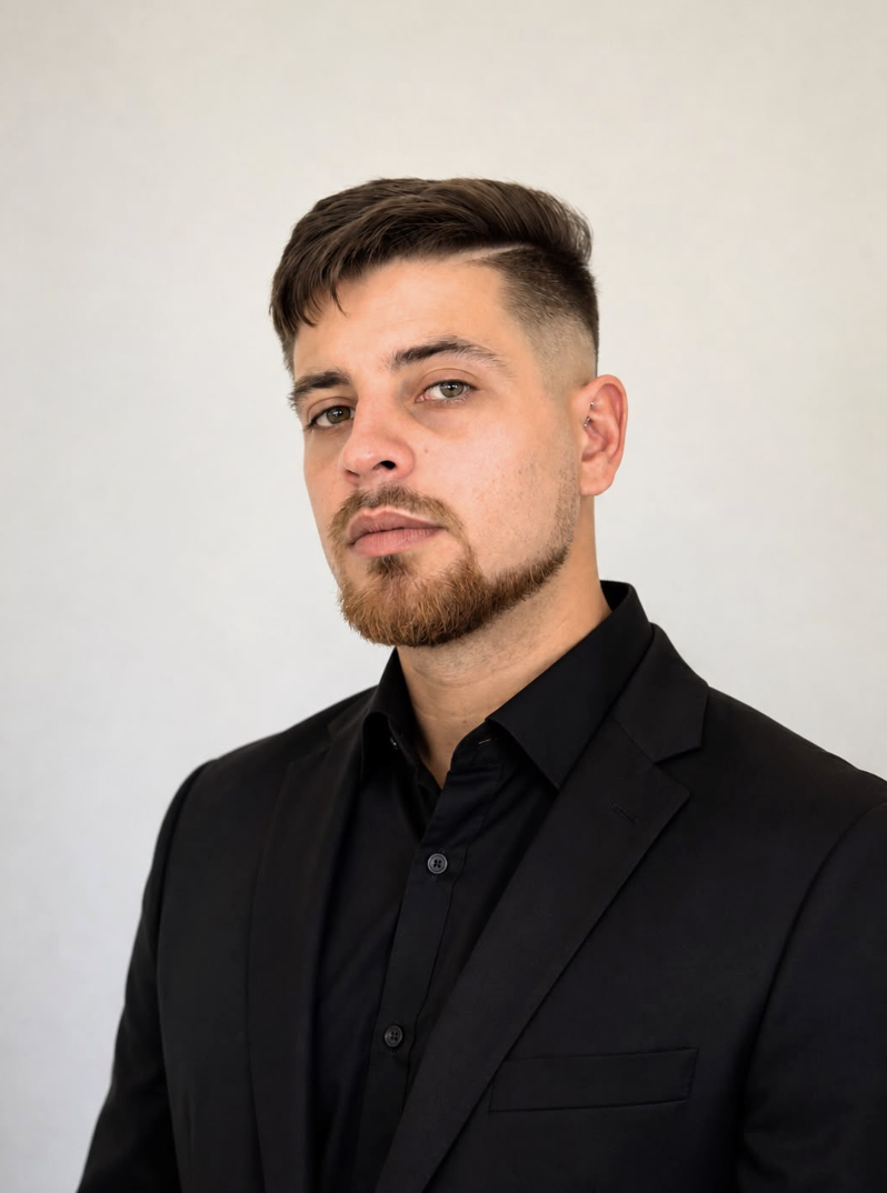 Francisco — Co-founder & Head of Growth de Innova Solutions